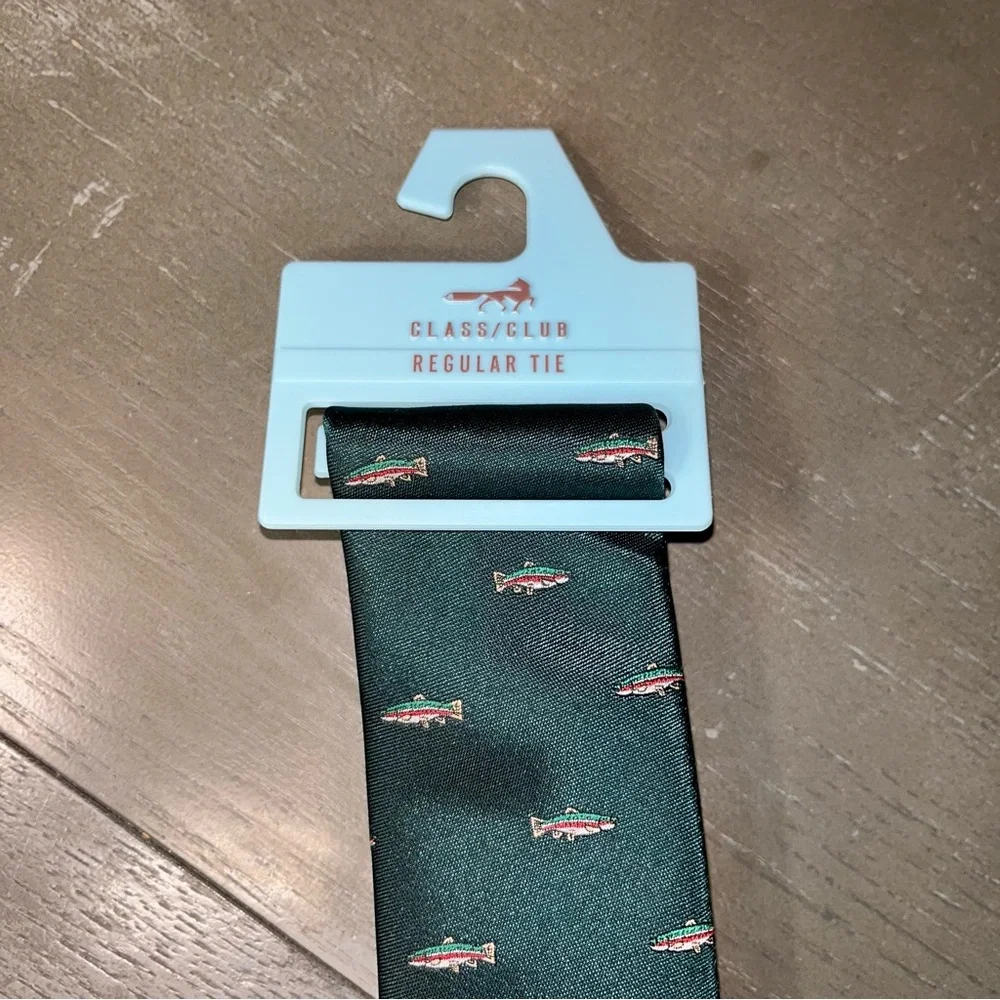 Class Club Boys Hunter Green Tan Red Fish Tie NWT Silk Blend Classic